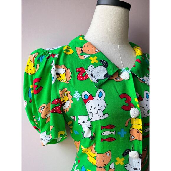 Vintage 80s Novelty Print Dress | Cartoon Kawaii Puff Sleeve Button-Front | S/M - Picture 6 of 9